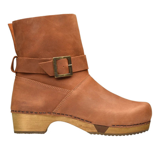 Sanita Runa Flex Flexible Wooden Clog Boots in Cognac (471217)