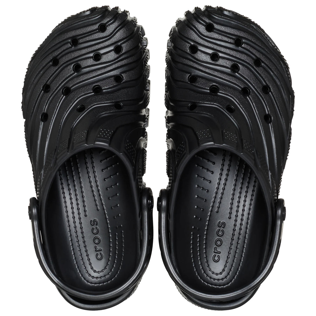 Crocs Classic Erosion Clogs (213440) - Black